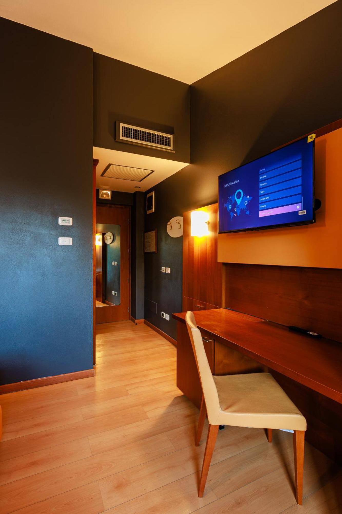 Hotel Villa Delle Rose - Malpensa Oleggio Extérieur photo