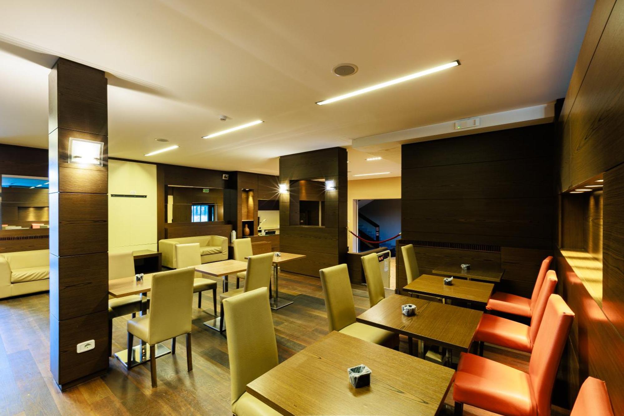 Hotel Villa Delle Rose - Malpensa Oleggio Extérieur photo