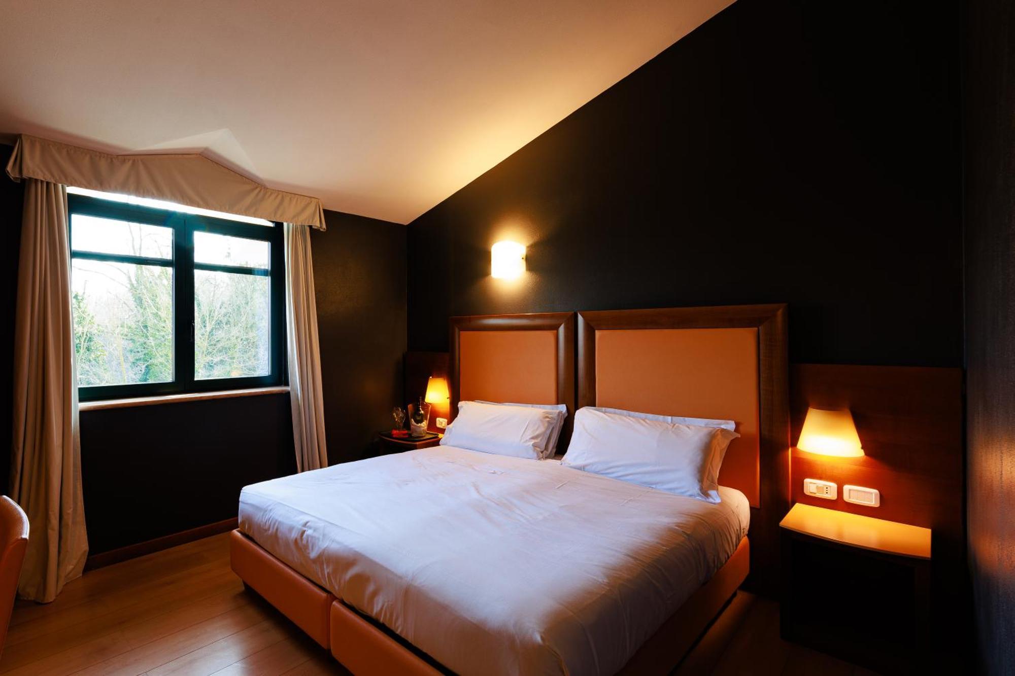 Hotel Villa Delle Rose - Malpensa Oleggio Extérieur photo