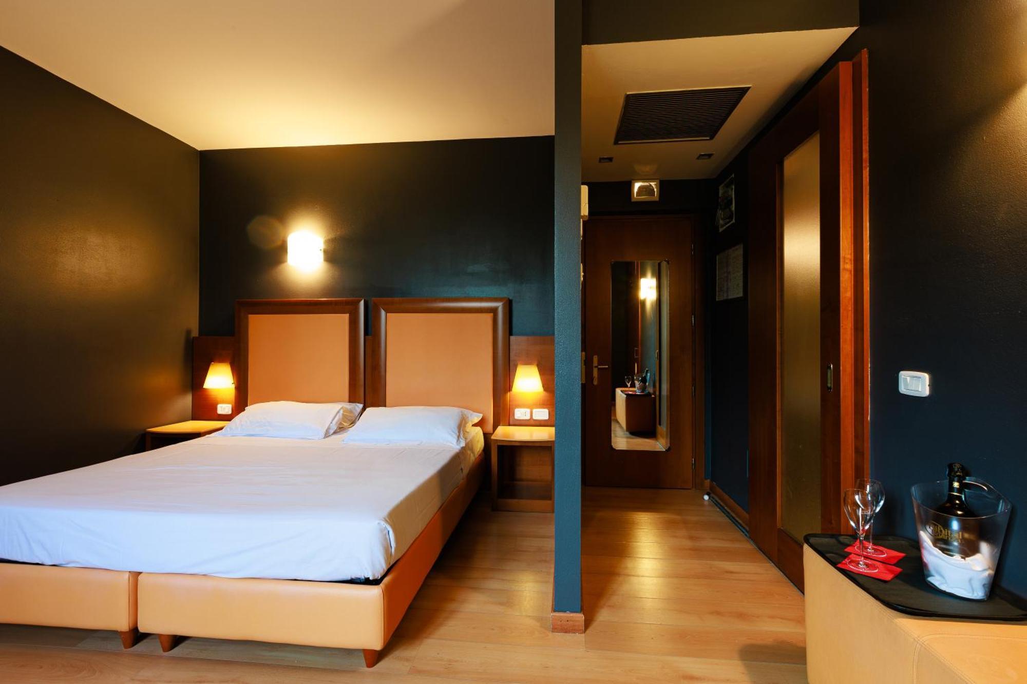 Hotel Villa Delle Rose - Malpensa Oleggio Extérieur photo