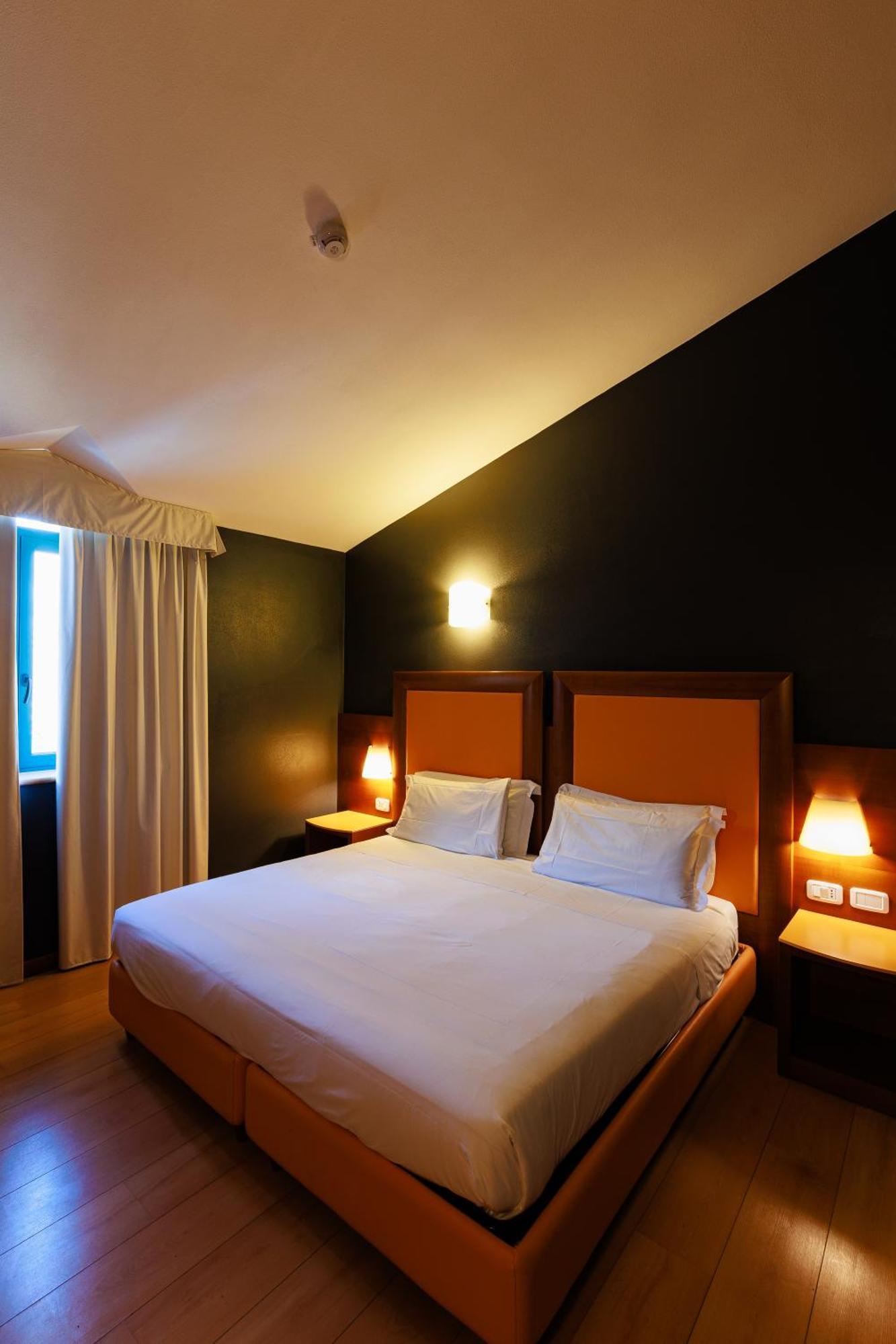 Hotel Villa Delle Rose - Malpensa Oleggio Extérieur photo