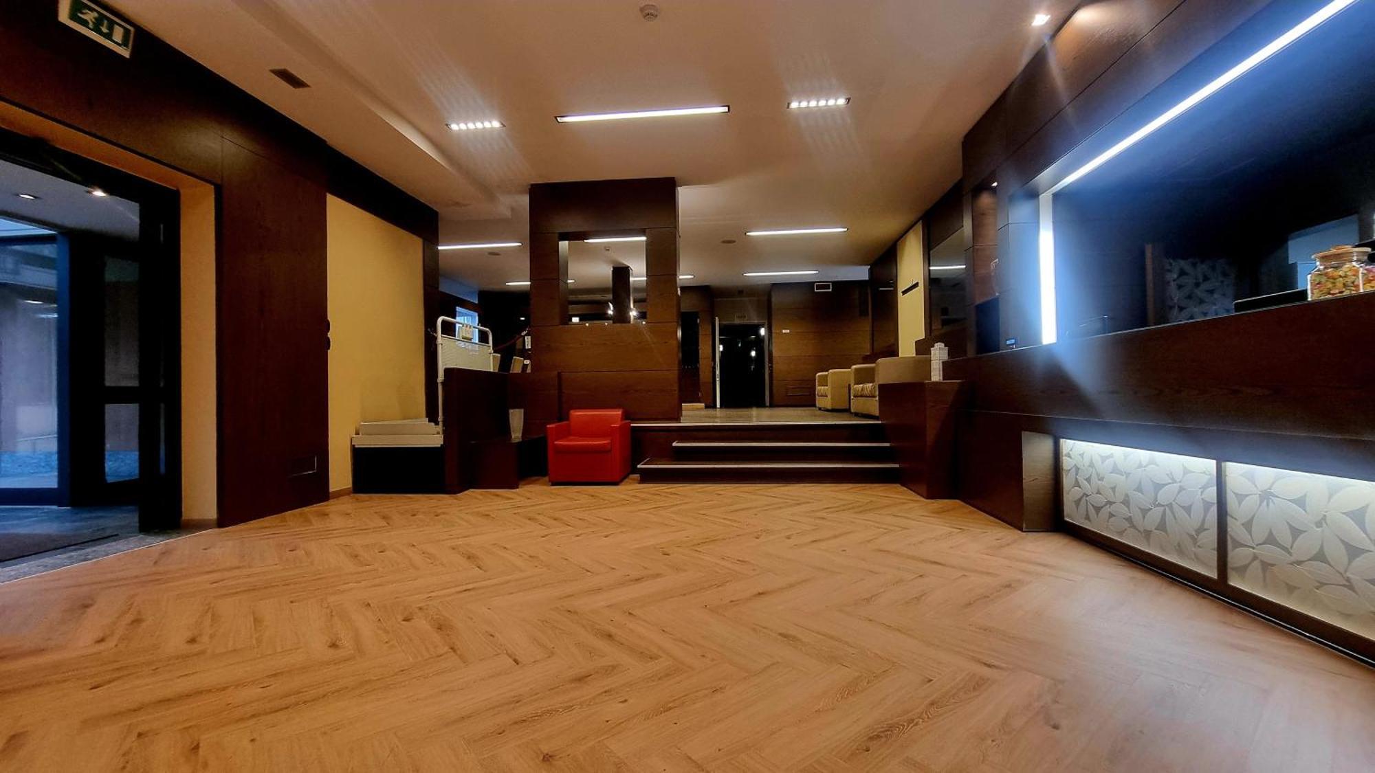 Hotel Villa Delle Rose - Malpensa Oleggio Extérieur photo